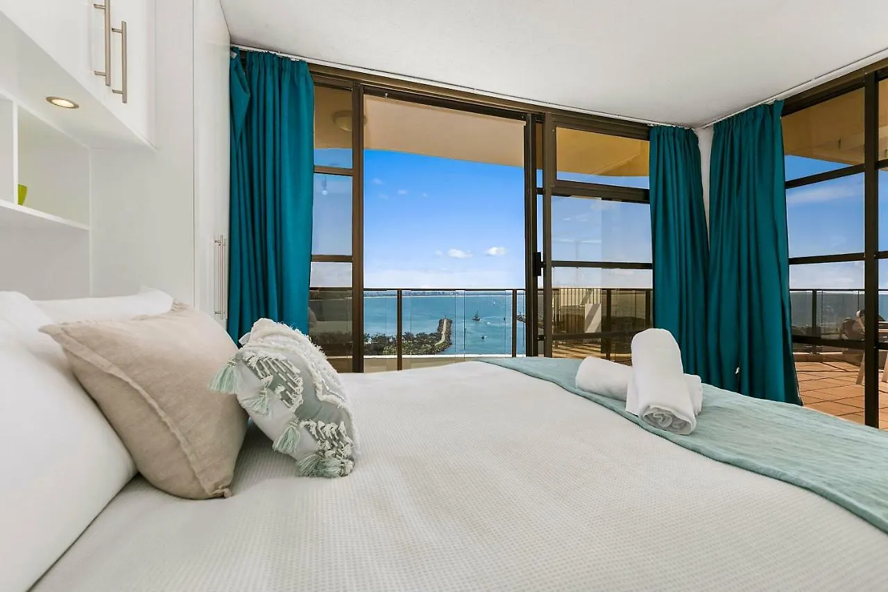The Penthouse Ocean Views Private Spa And Sauna And Complimentary Wifi 穆卢拉巴
